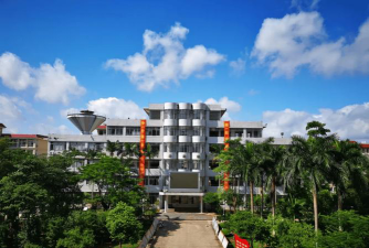 海楼乡中学阅读区