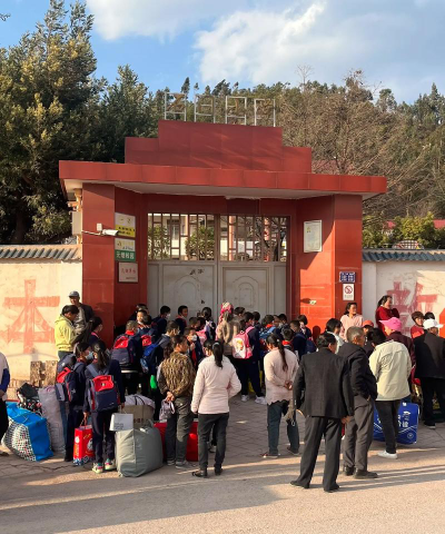 石家庄石门小学阅读区