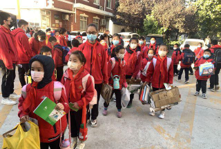 石家庄建明小学阅读区