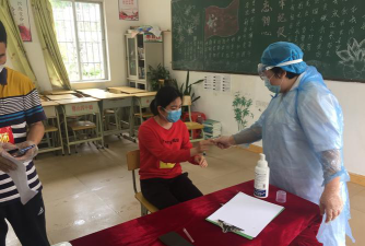 阳江市阳东区那龙镇那龙学校阅读区