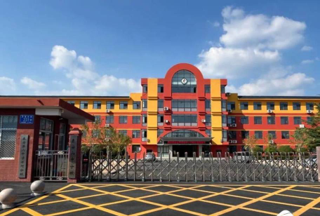 新泰河小学阅读区