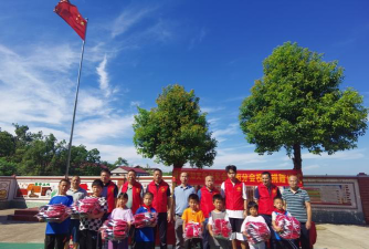邵东县流光岭镇中心小学阅读区