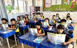 乌海市乌达区五虎山第一小学阅读区