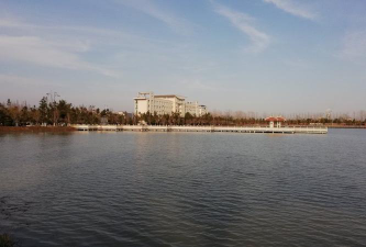 六安市职业学校阅读区