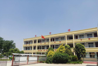 平山镇胜佛小学阅读区