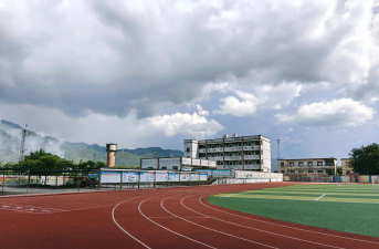 英德市下太学校阅读区
