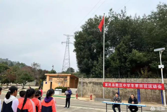 富民县散旦中学阅读区