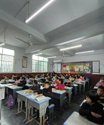巢湖市翰文学校阅读区
