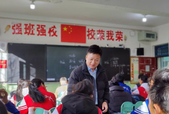石首市金平中学阅读区