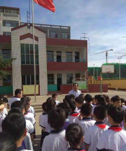 贾庄小学阅读区