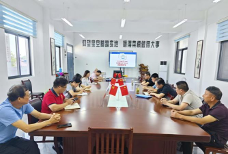洪湖市汊河镇中心学校阅读区