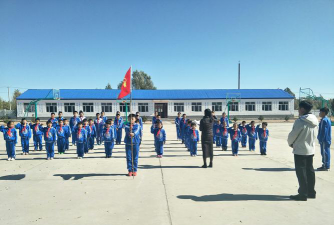 巴胡塔中心校阅读区