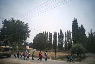 克孜尔乡中学阅读区