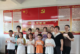 普宁市占陇镇垾塘下寨初级中学阅读区