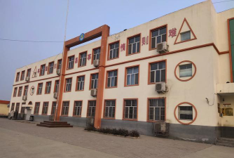 增村镇增村小学阅读区