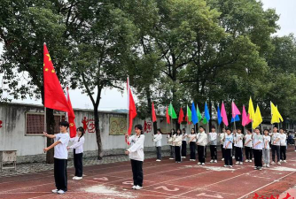 石桥铺中学阅读区