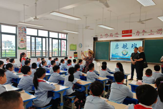 第六小学阅读区