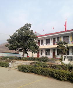 纳瓦乡中心小学阅读区