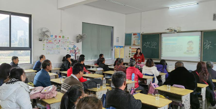 蓝山县蓝屏中学阅读区