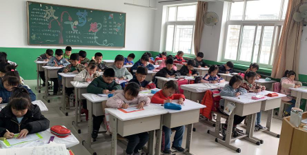 翔云道小学阅读区