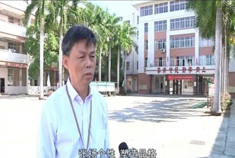 彩塘镇华美初级中学阅读区