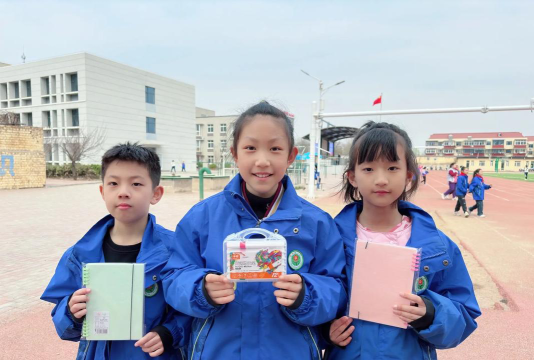 唐山市唐马路小学阅读区