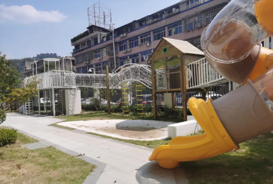 温州市鹿城区仰义多美丽幼儿园阅读区