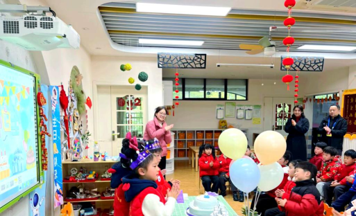 双岗幼儿园阅读区
