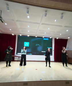 公营子镇中心小学阅读区