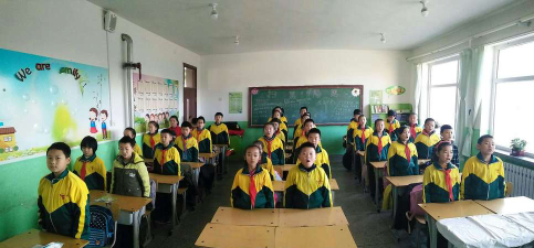 葫芦岛市连山小学阅读区