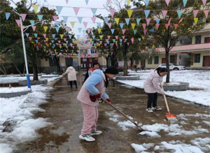 湖南省邵阳县罗城乡中心完小阅读区
