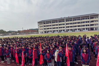 通城县大坪乡大坪初中阅读区