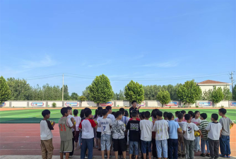 河北省唐山市乐亭县闫各庄镇芦河中心小学阅读区