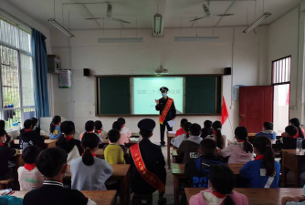 韶关市曲江区马坝镇中心小学阅读区