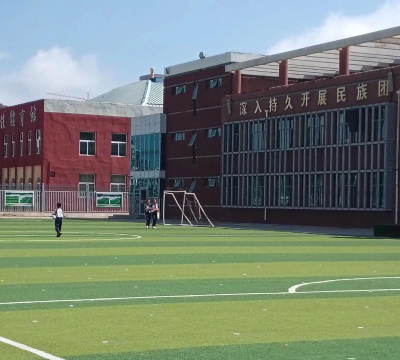 内蒙古乌兰察布市察右中旗黄羊城中心校阅读区