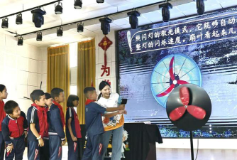 柯坪县盖孜力克乡中学阅读区