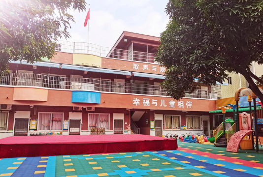 余姚市西北街道康山村幼儿园阅读区