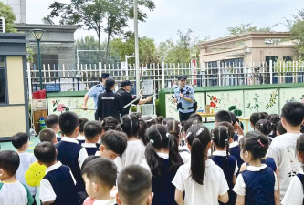 盐城市城区文峰幼儿园阅读区