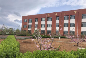 临城县射兽小学阅读区