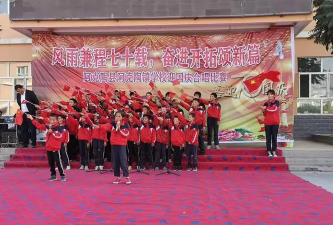 阿克陶镇学校阅读区