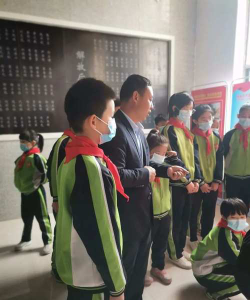清河县鹏程小学阅读区
