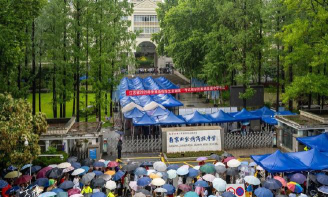 生辉中学阅读区