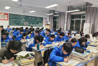 黄州区一中阅读区