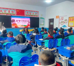 黄盖淖镇中心小学阅读区