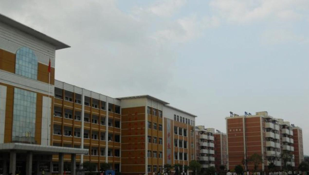 湖北麻城市第三中学阅读区