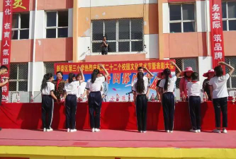 新荣区第三小学阅读区