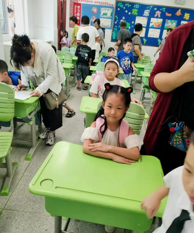 南松中心小学阅读区
