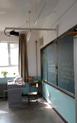 阳泉市矿区沙台小学阅读区
