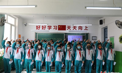 承德市竹林寺小学阅读区