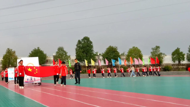崇礼县高家营镇万明育才小学阅读区